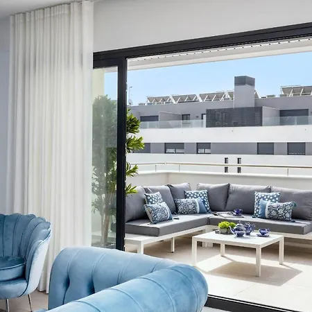 Alamar 3 Bed Penthouse Side *